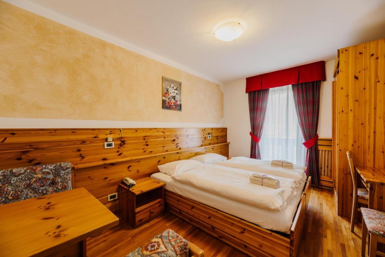 Hotel Rosa Wellness & Spa Vigo di Fassa Extérieur photo