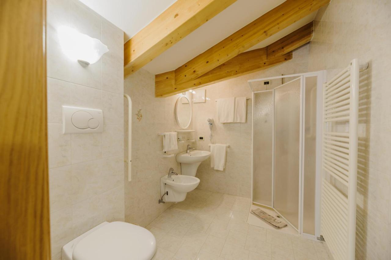 Hotel Rosa Wellness & Spa Vigo di Fassa Extérieur photo
